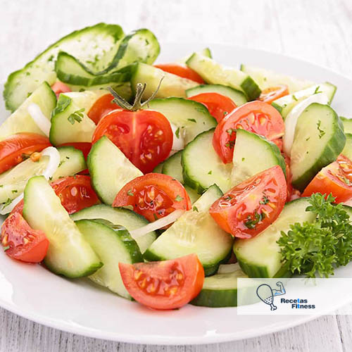 ensalada de pepino y tomate